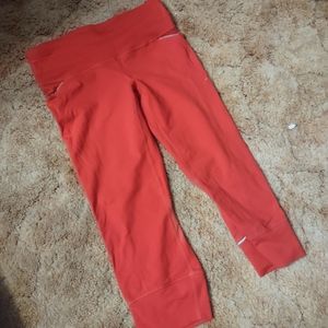 Athleta red capris